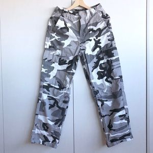 TOPSHOP | Oversized Camouflage Trousers